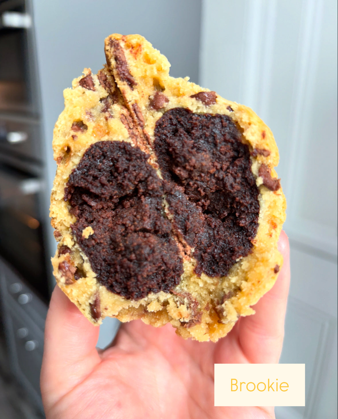 Box of 4 Stuffed Cookies