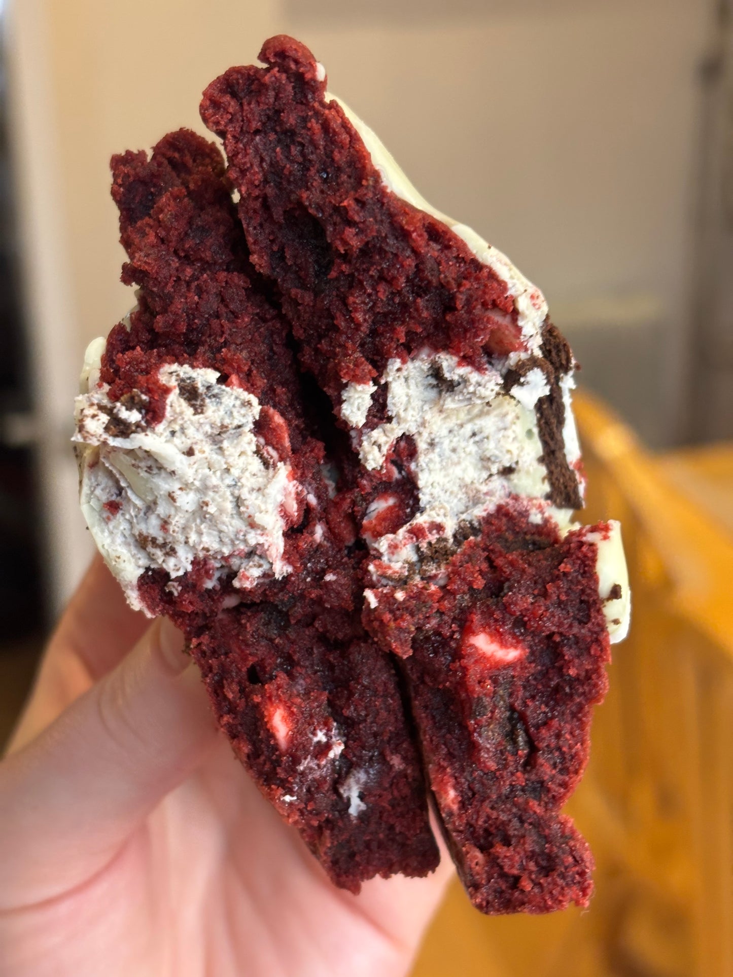 Box of 4 Stuffed Cookies