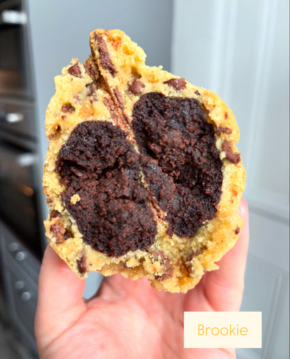 Box of 4 Stuffed Cookies